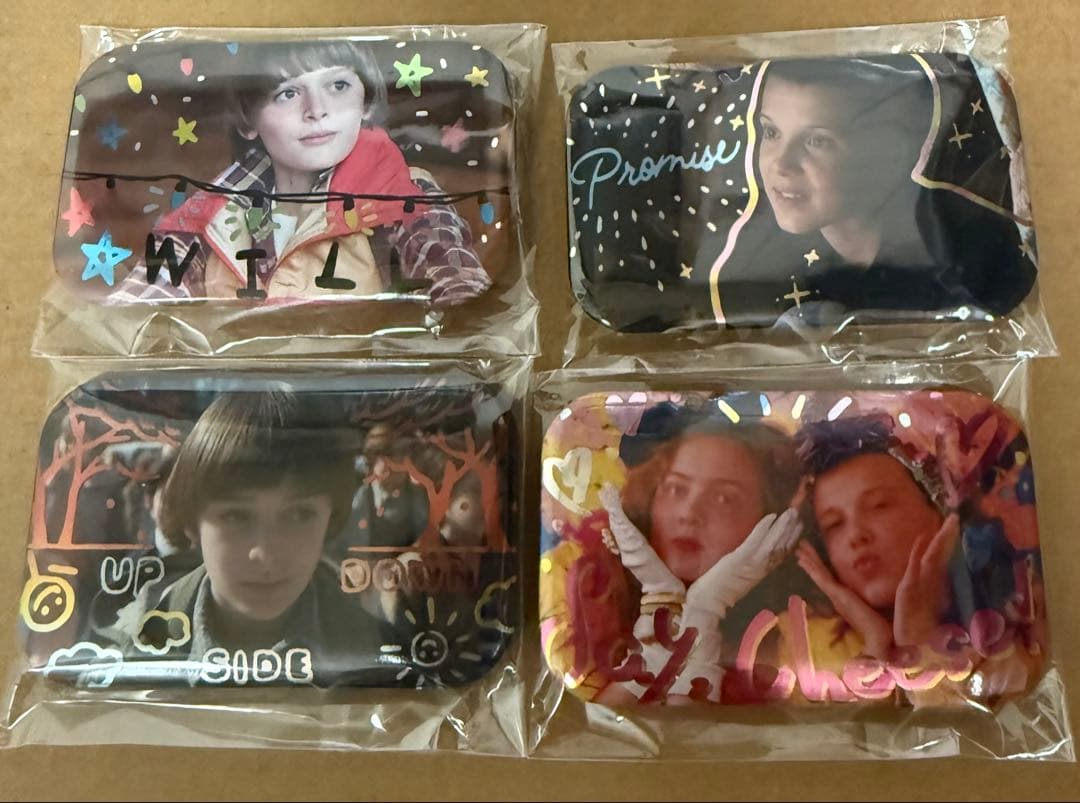 ストレンジャーシングス　スクエア缶バッジ　コレクション　コンプセット 12種類