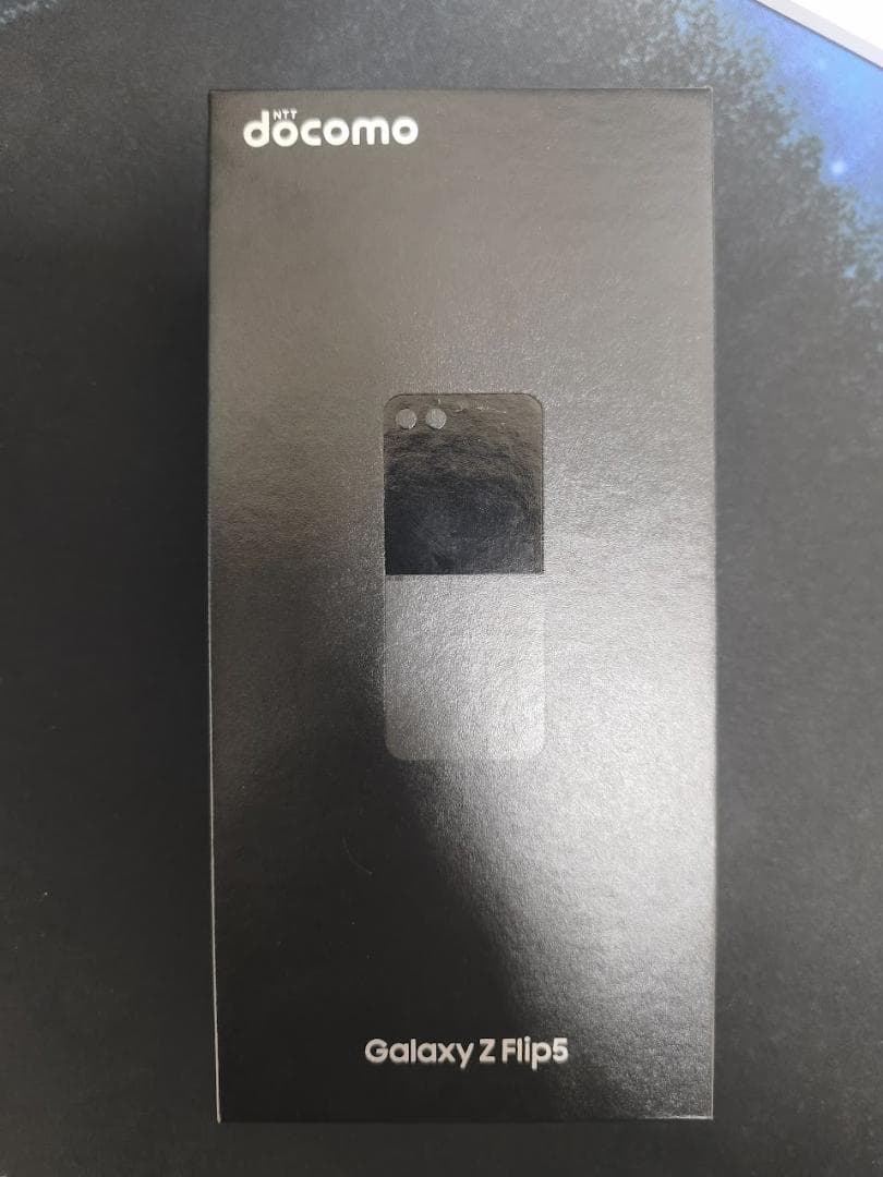 新品 Galaxy Z Flip 5 256gb グラファイト ケース付き