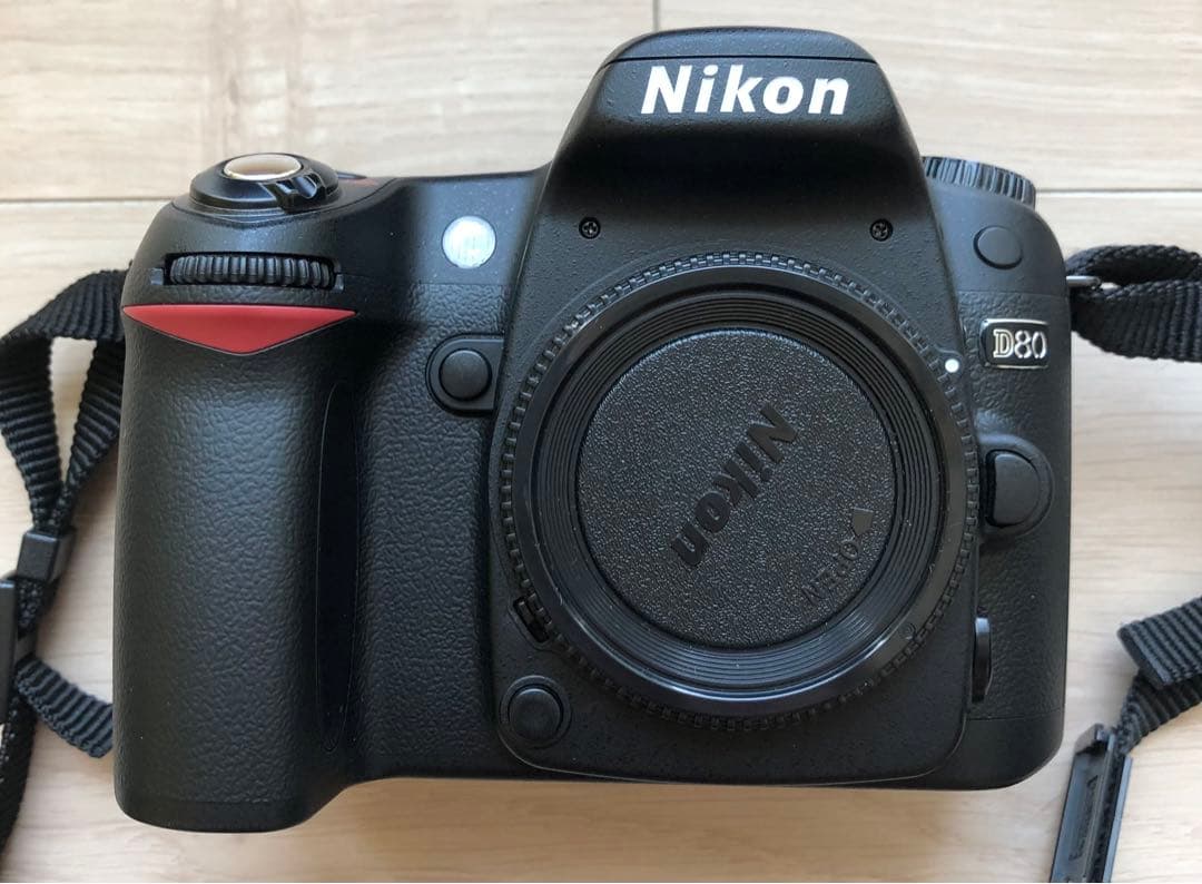 Nikon D80デジタル一眼レフ+55-300mmレンズ+スピードライト
