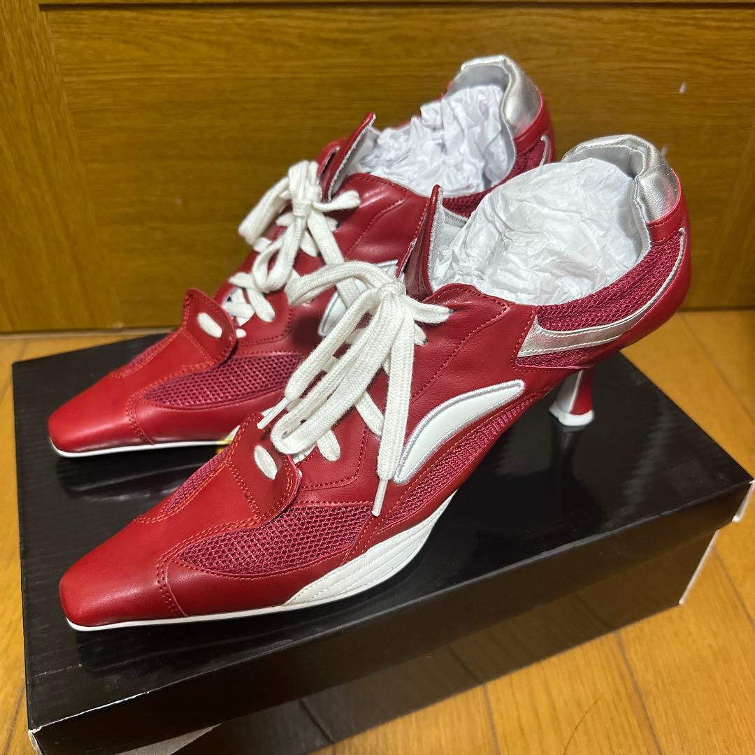 EVRIS ポインテッドスニーカーヒール