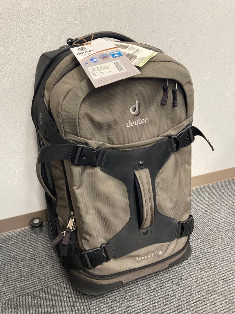 【新品未使用】Deuter カーキ スーツケース 旅行 登山バッグ 容量60L◇