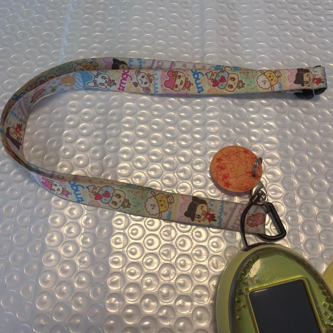 たまごっちiDL Tamagotchi イエロー ストラップ付き