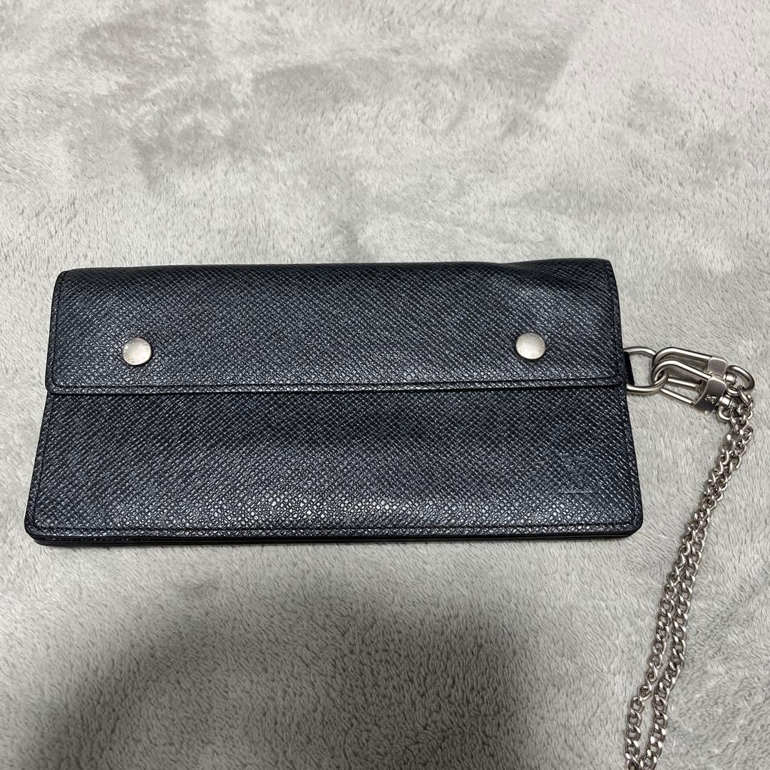 ルイ・ヴィトン ブラック 長財布 チェーン付き