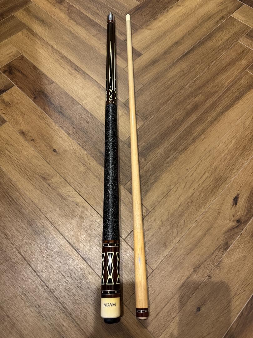 アダム ビリヤードキュー