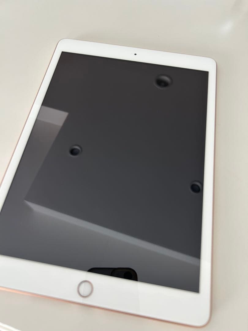 【ジャンク品】Apple iPad 第8世代　32G Wi-Fi