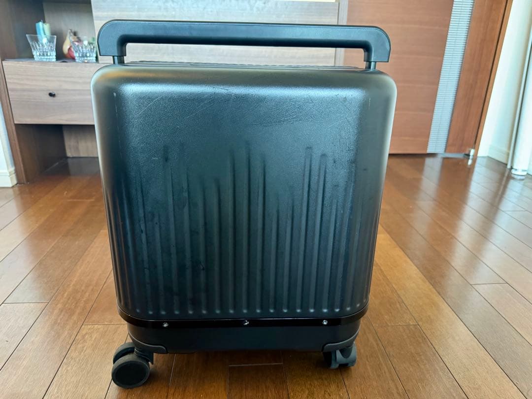 大安売り【中古】VELO 40-72リットル　可変式スーツケース