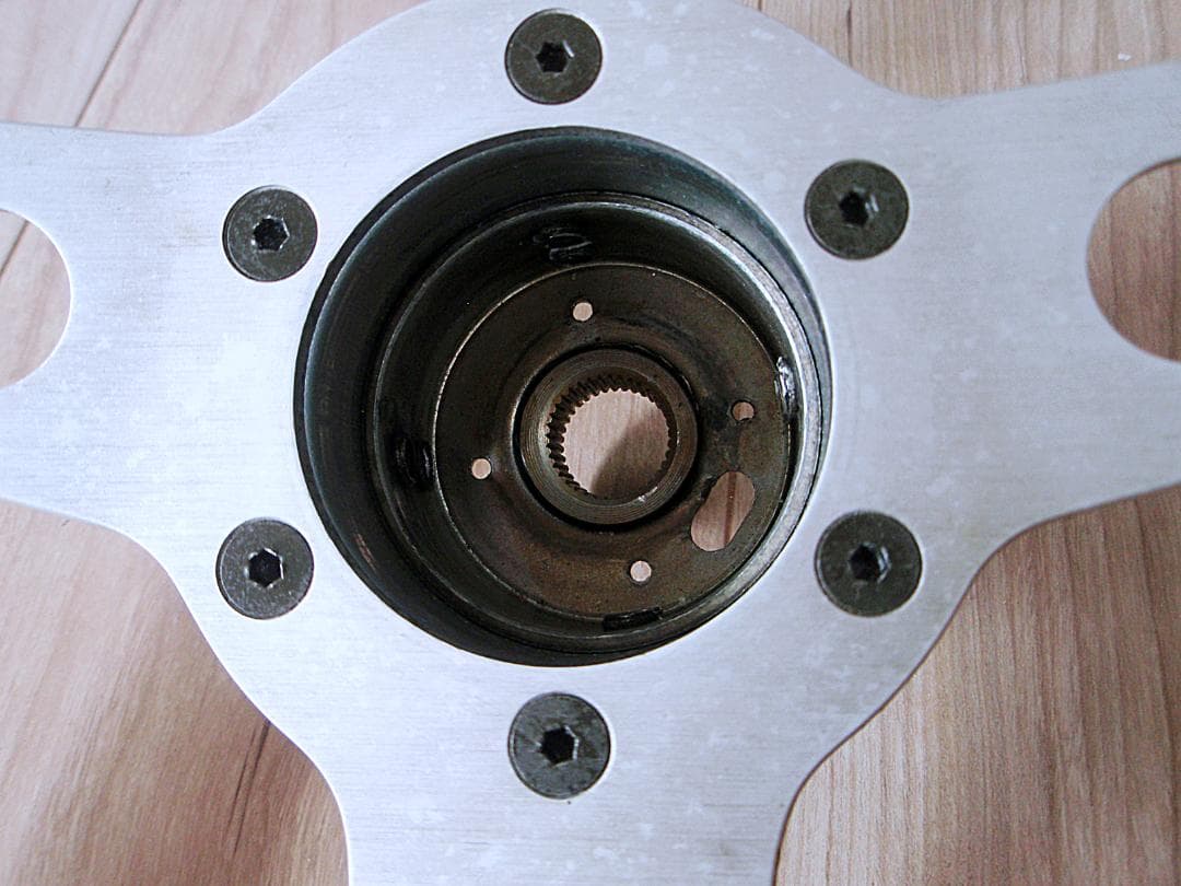 MOMO INDY ホーン・ボス付きウッドステアリング 木製ハンドル インディ