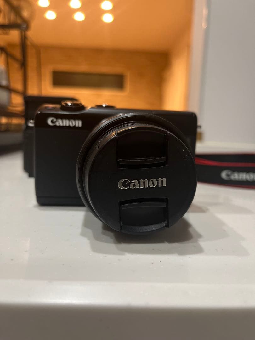 デジタルカメラ Canon EOSM100