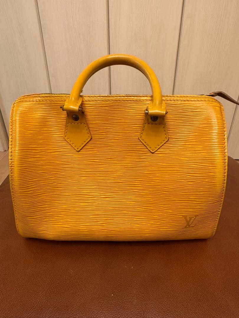 エ*可様 Louis Vuitton エピ　イエローハンドバッグ