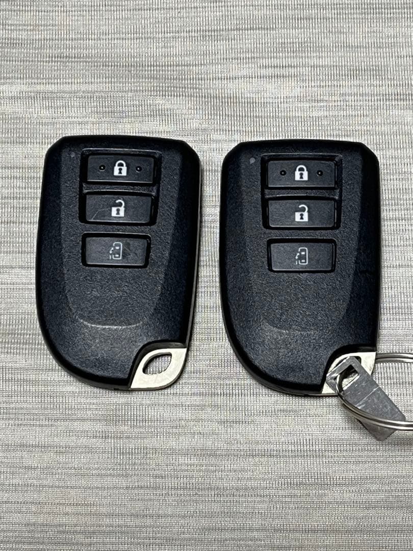 【2個セット】トヨタ ハイエース パワースライドドア スマートキー 3ボタン
