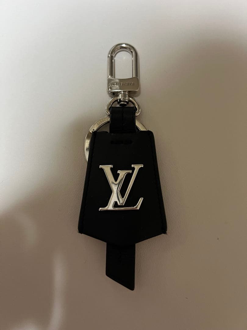 最終値下げLouis Vuitton ポルトクレ クロッシュクレ