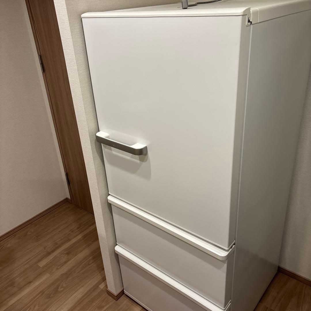 【新品•送料込】AQUA 右開き　272L 3ドア冷蔵庫　ミルク　2024年製