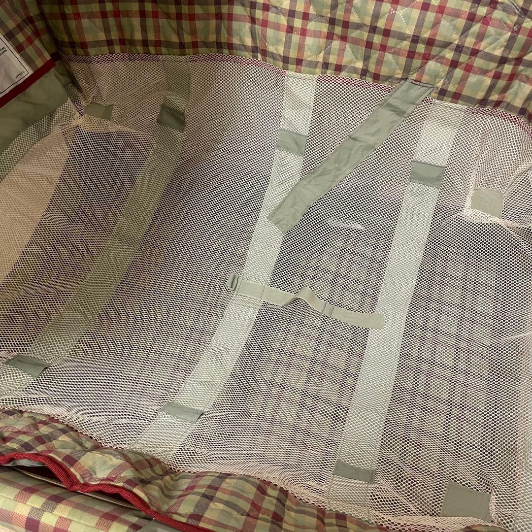 Graco グレコ　ベビーベッド　赤チェック