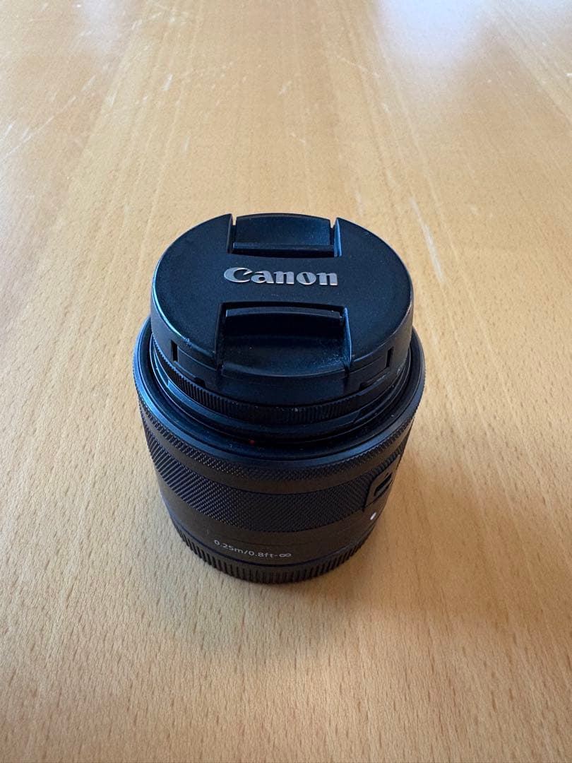 Canon EOS Kiss M 15-45mm ズームレンズ