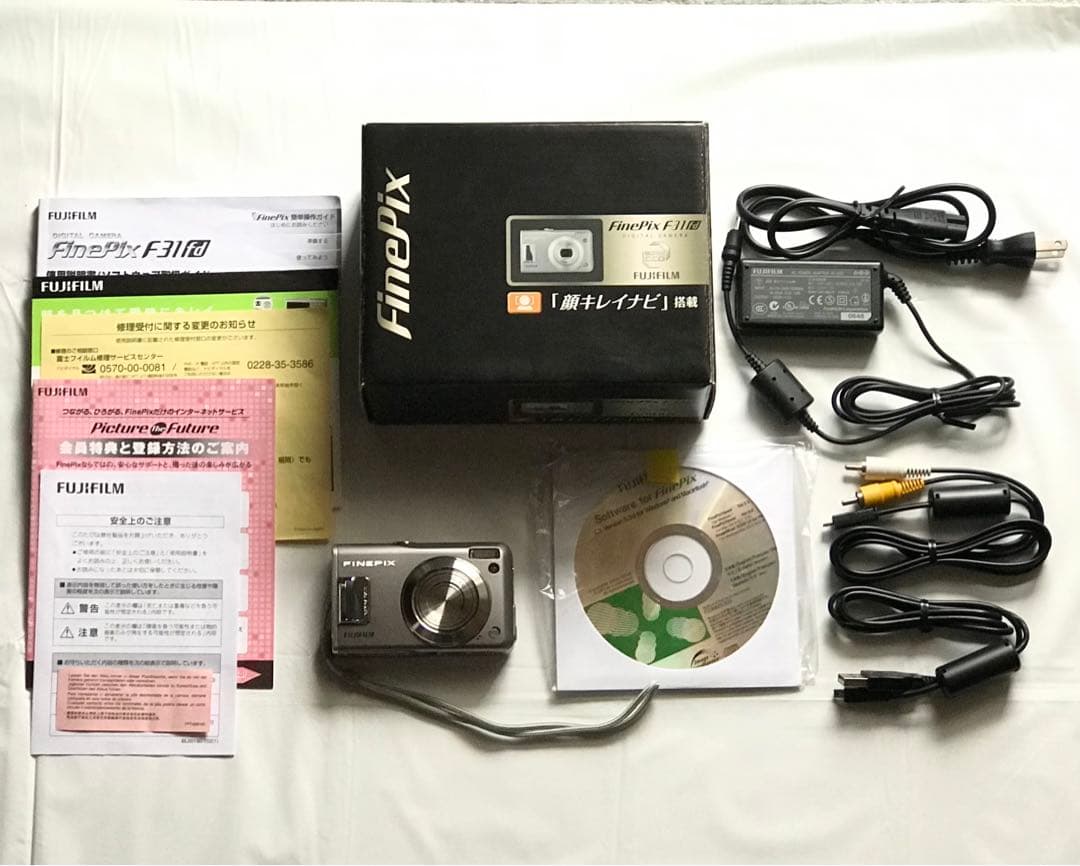 FUJIFILM FinePix F31fd デジカメ 付属品完備 xDカード付