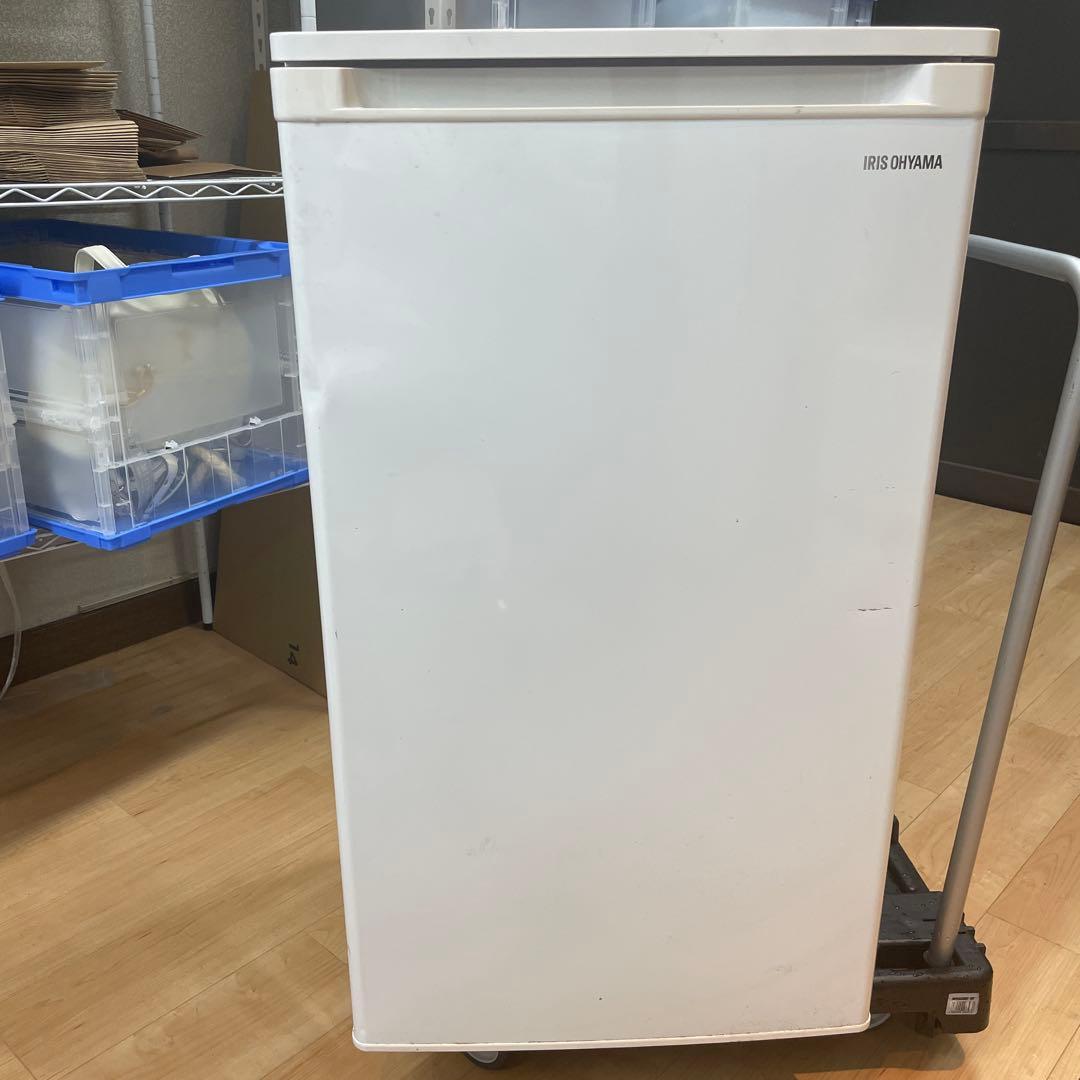 アイリスオーヤマ　ノンフロン　冷凍庫　IUSD-6A-W