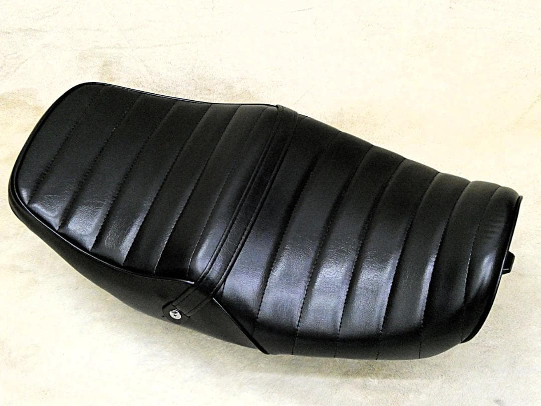 ZRX400　黒皮　タックロールシート/あんこ抜きローダウン