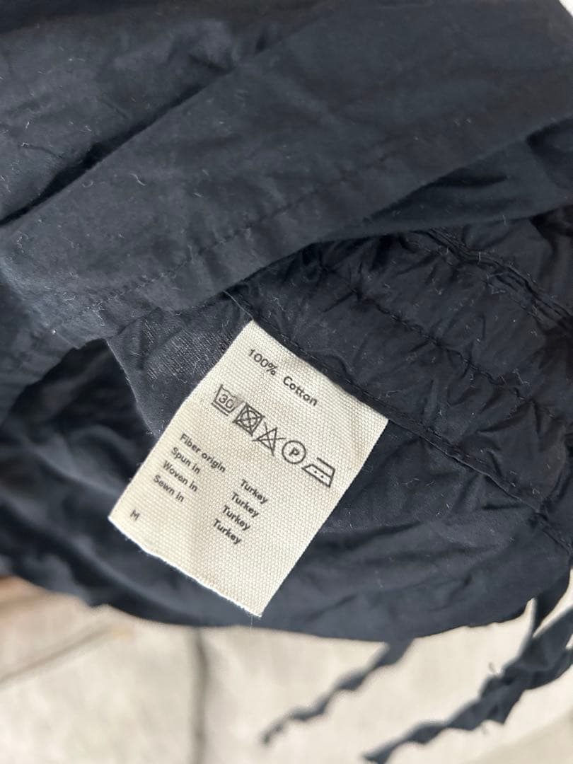 トップス Pictorial Strap Top Black