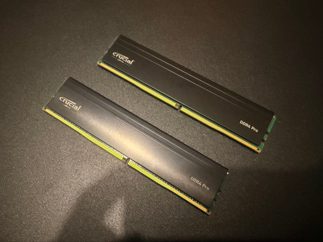 Crucial DDR4 Pro メモリ16GB×2（32GB）　（中古動作品）