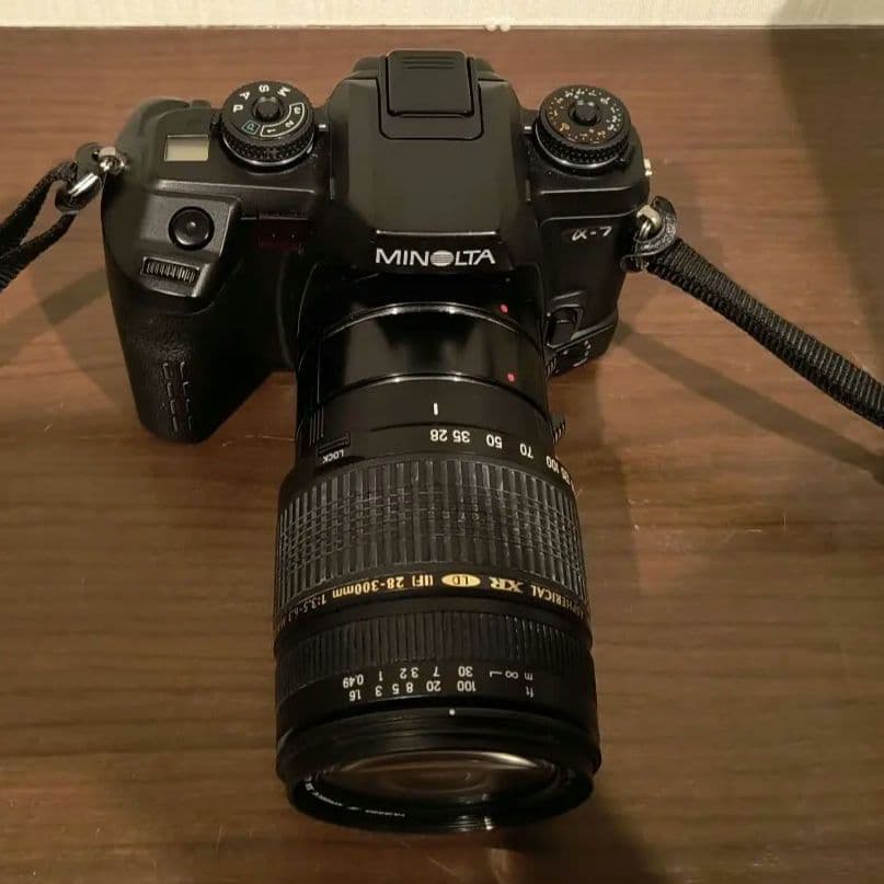 MINOLTAのα-7、一眼レフ　フィルムカメラ（フルセット）