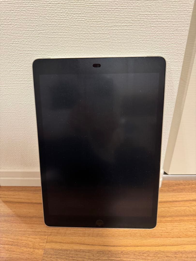 【美品】iPad 第9世代 64GB セルラーモデル 本体のみ
