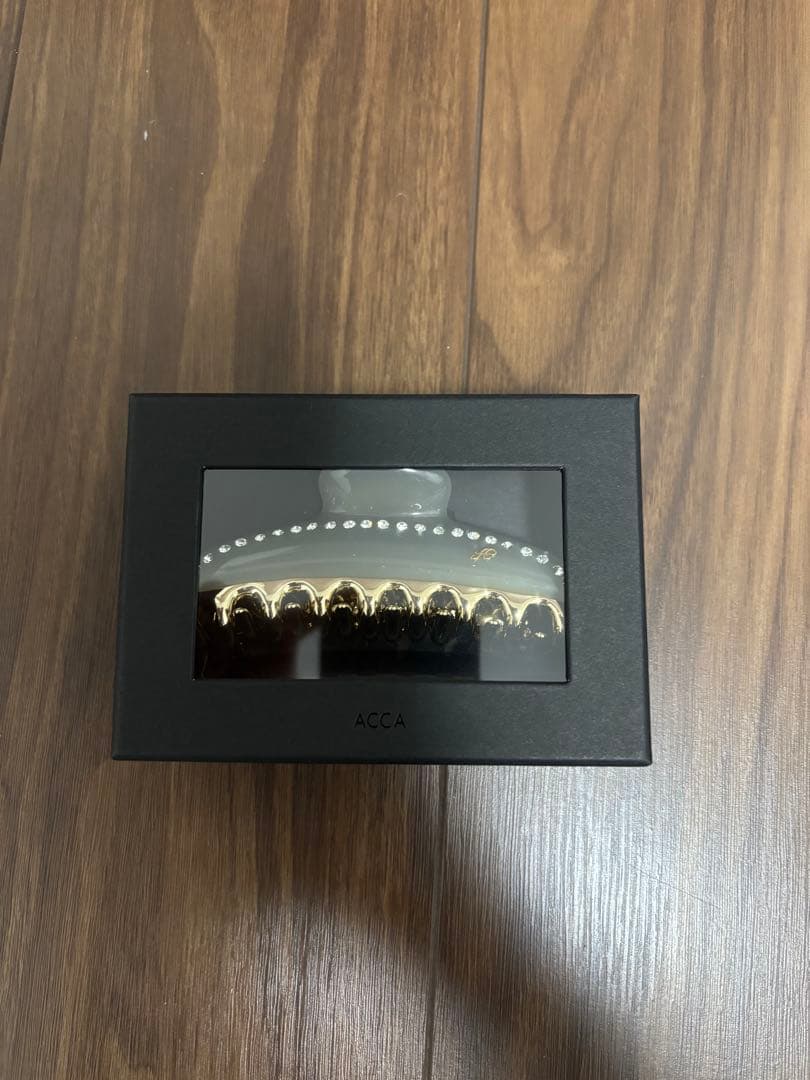 ACCA ヘアクリップ