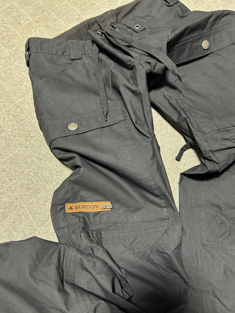 Burton カモフラージュ スノーボードウェア　上下セット