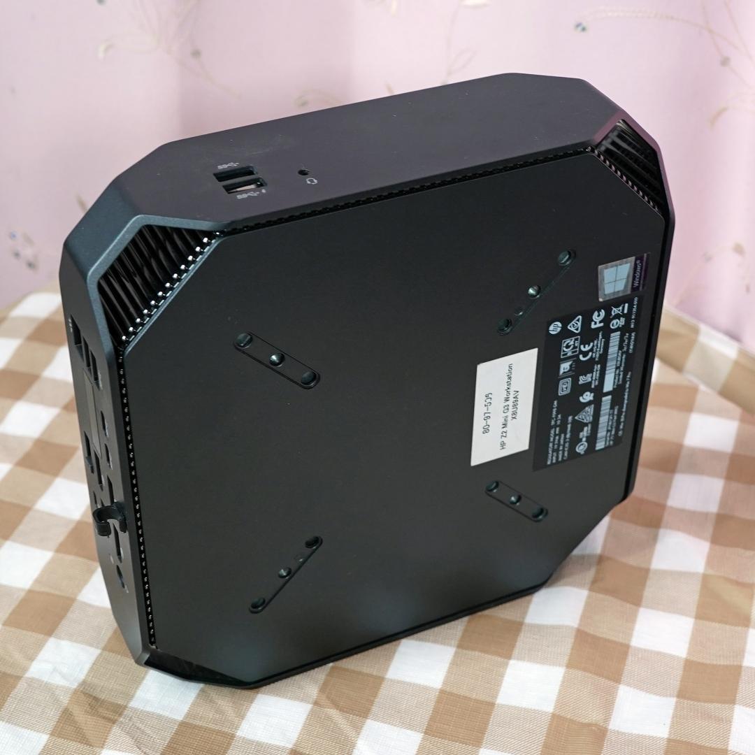 HP Z2MINIG3 E3-1245 V5 メモリ16GB SSD 512GB