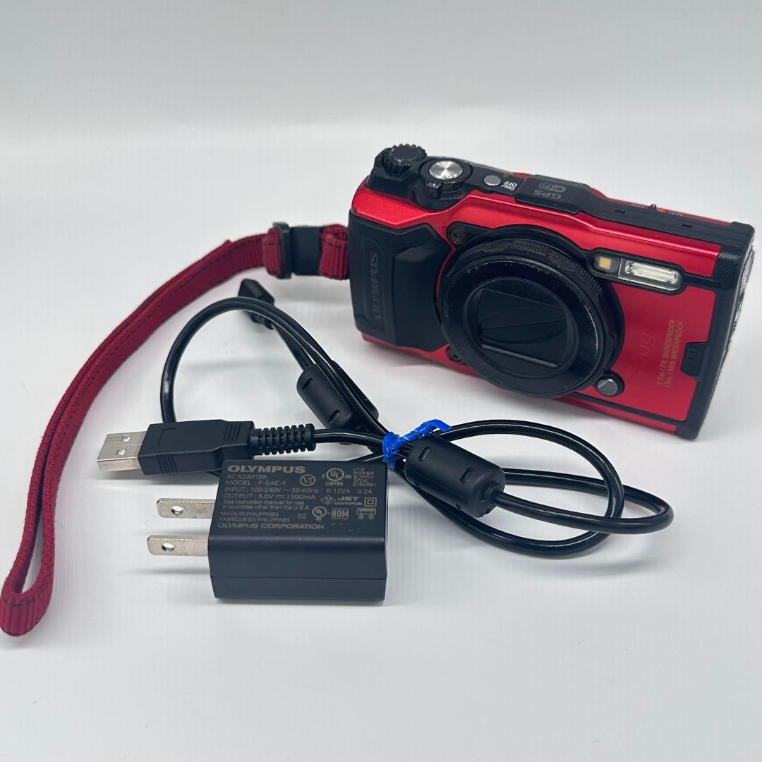 OLYMPUS　オリンパス　TOUGH　TG-6　コンパクトデジタルカメラ　赤