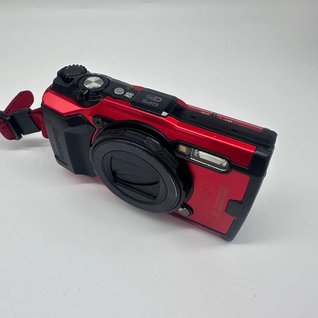 OLYMPUS　オリンパス　TOUGH　TG-6　コンパクトデジタルカメラ　赤