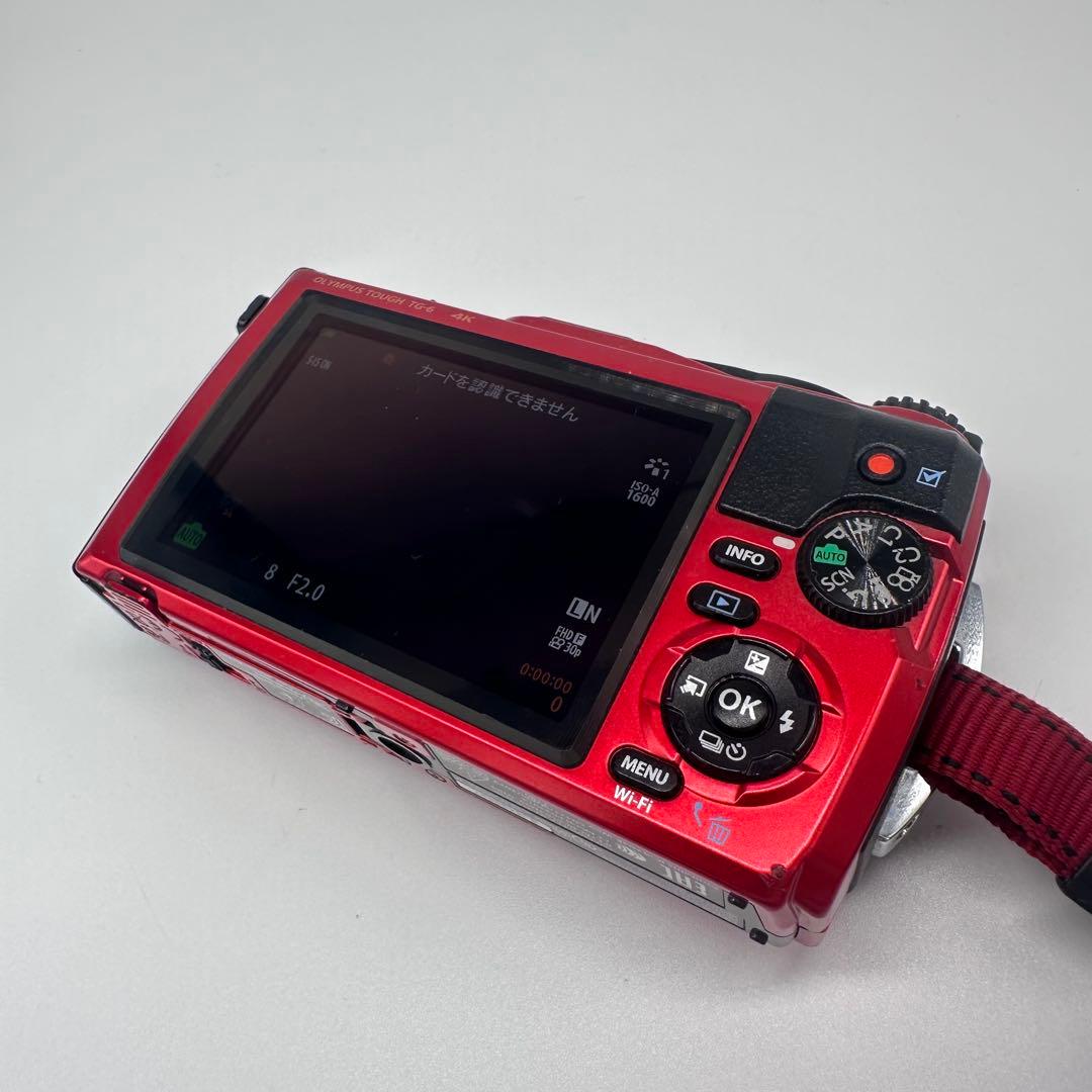 OLYMPUS　オリンパス　TOUGH　TG-6　コンパクトデジタルカメラ　赤