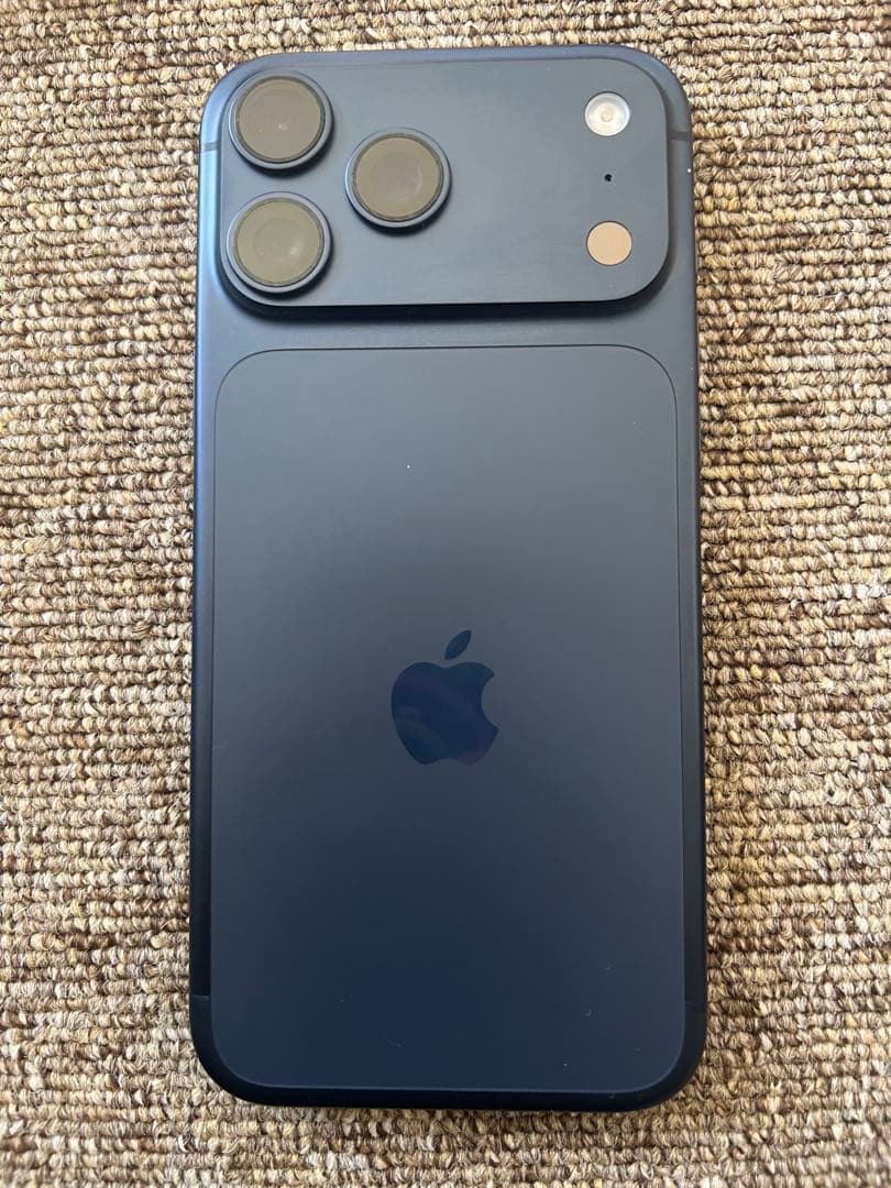 iPhone 17 Pro Max 256GB 物理SIM ブルー　海外香港版