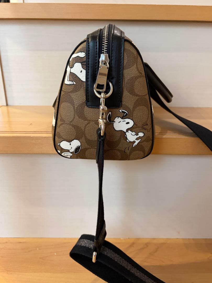 COACH-SNOOPYシグネチャーショルダー付き