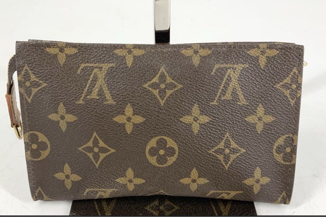 ほぼ未使用　ポーチ　ルイヴィトン