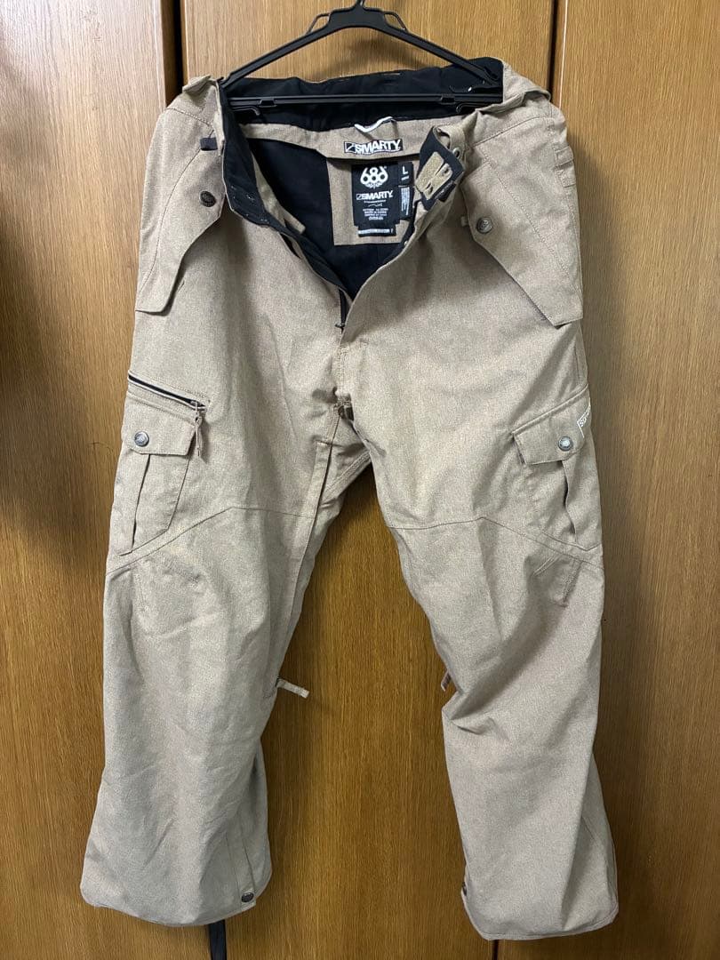 686 スノーボードウェア　上下セット　スカル ドクロ 柄とグローブ付き