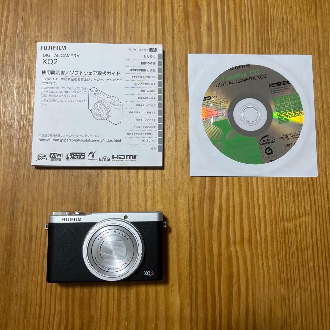 FUJIFILM XQ2 シルバー