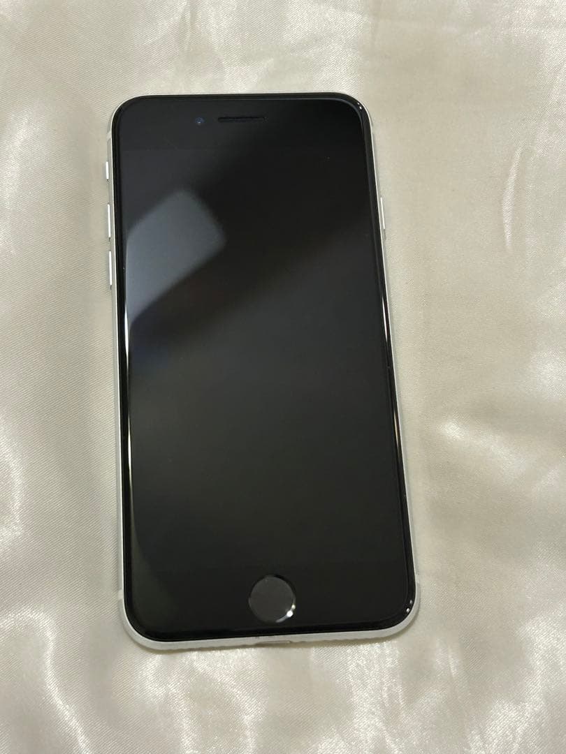 Apple iPhonese第二世代　64GB ホワイト SIMフリー