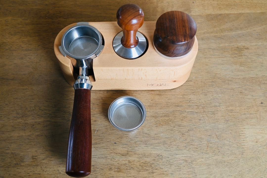 DeLonghi エスプレッソマシン デディカ