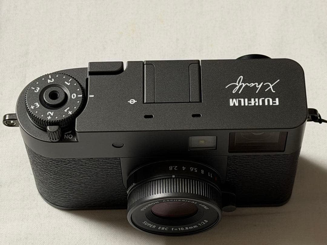 Fujifilm X-half チャコールシルバー SmaiiRigフィルター付