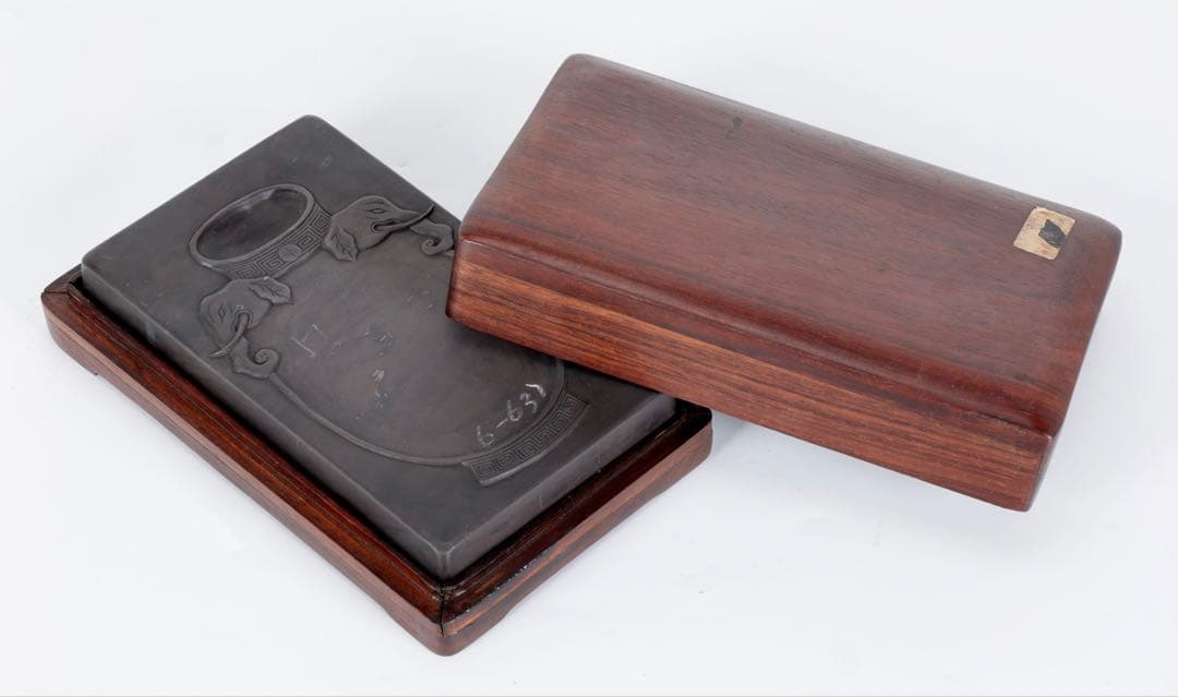 御*榮様 中国古玩 象壺陰陽図彫 長方唐硯 唐木箱付 書道具 端渓硯 文房四宝