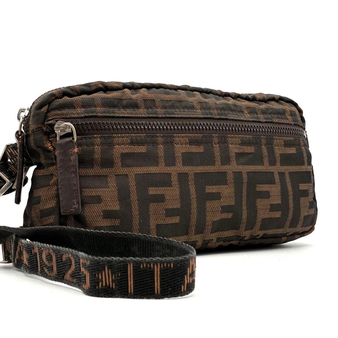 正規品・廃盤 フェンディ ボディバッグ ズッカ FF 斜め掛け ユニセックス 茶
