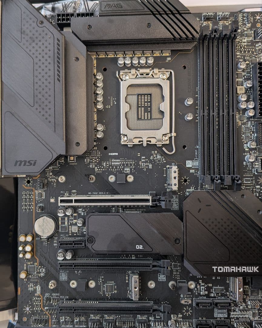 MSI Z690 TOMAHAWK WIFI DDR4 マザーボード