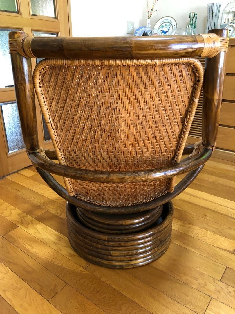 E*.様 籐椅子　回転式