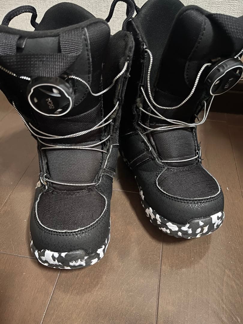 BURTON 子ども用スノーボードブーツ グロム　GROM17.5cm