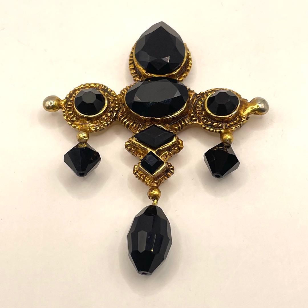 TH-M0546　ANTIGONA アンティゴナ ブローチ ゴールド