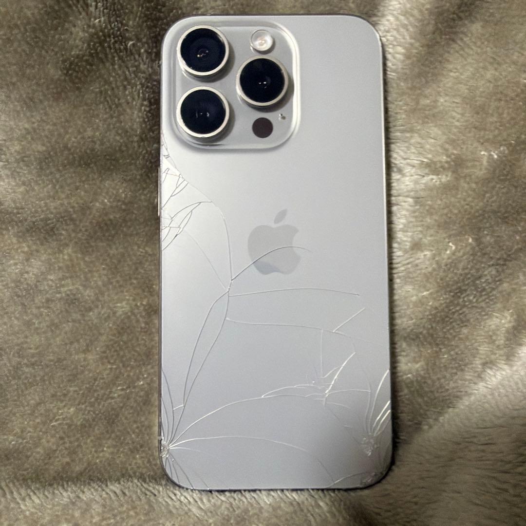 iPhone15Pro 128GB ナチュラルチタニウム