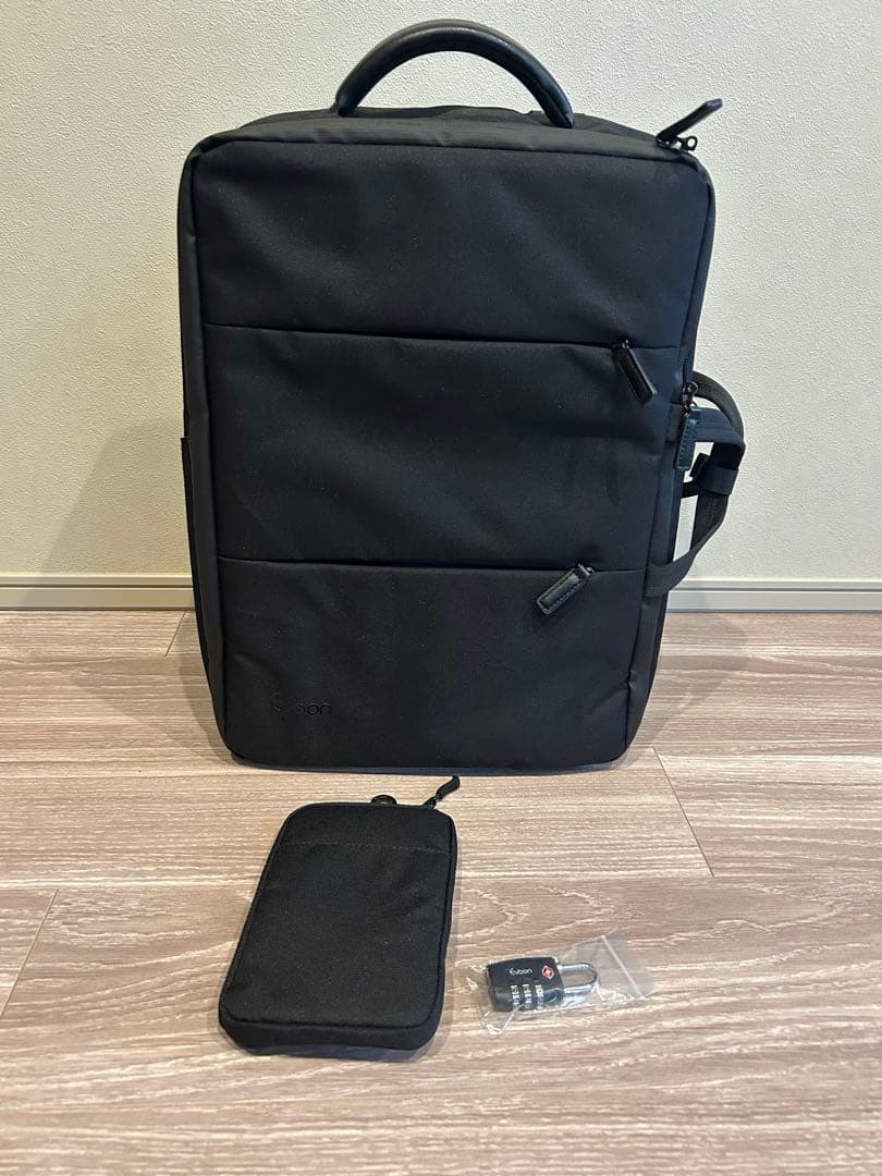 【ほぼ新品】Evoon マルチビジネスリュック5.0