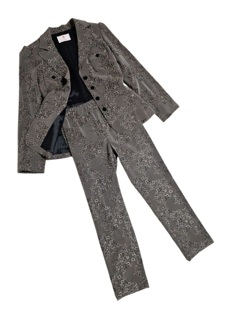 ユーバイウンガロ　パンツスーツ　ジャケット　ペイズリー　日本製