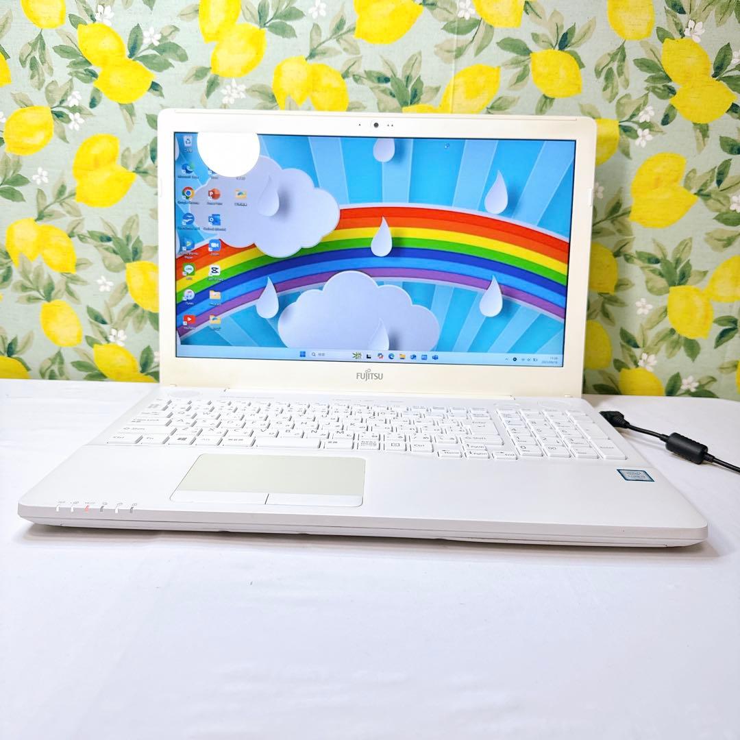 オフィス付き　Windows11 大容量 SSD500GB 第7世代　動作良好