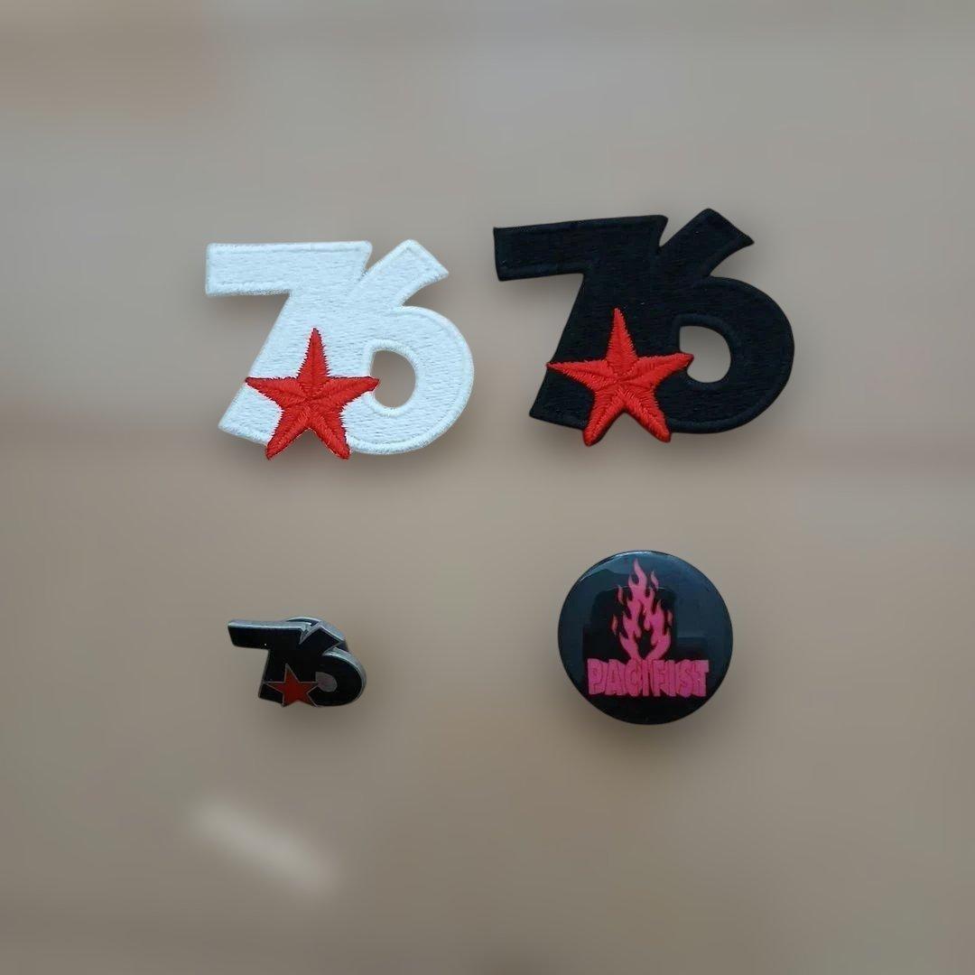 whiz limited シール缶バッジ4点セット